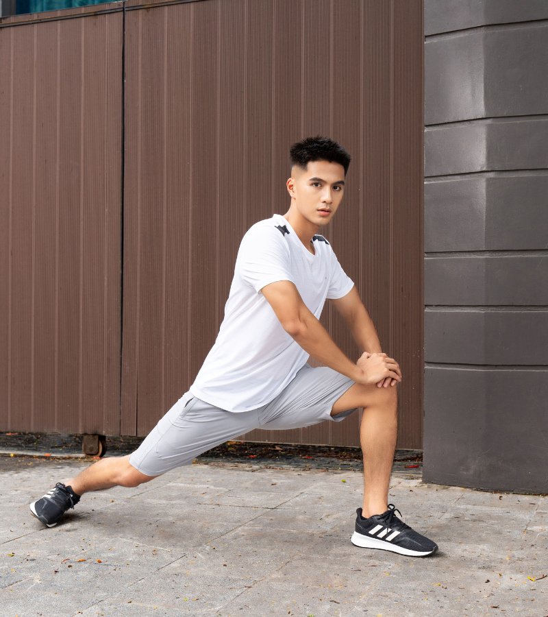 Phối Giày Đi Với Quần Short Nam
